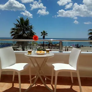 Nuevo Roca Chica, Primera Linea Playa,torremolinos Appartement